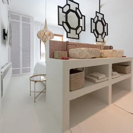Villa Impressive With Views Sant Carles de Peralta