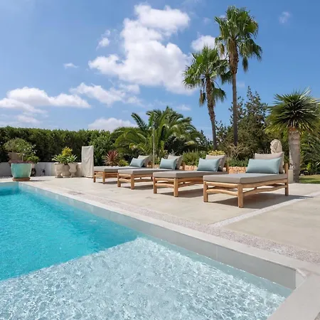 Impressive With Views Villa