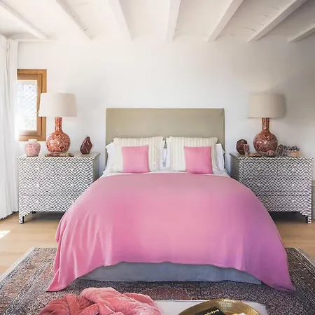 Impressive With Views * Sant Carles de Peralta