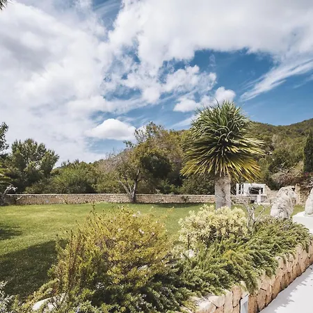 Impressive With Views Villa *